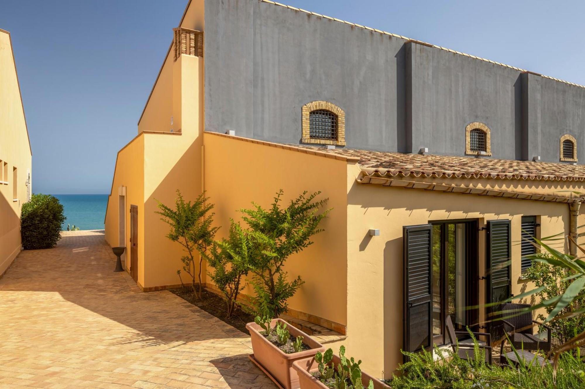 Falconara Greenblu Resort Ліката Екстер'єр фото